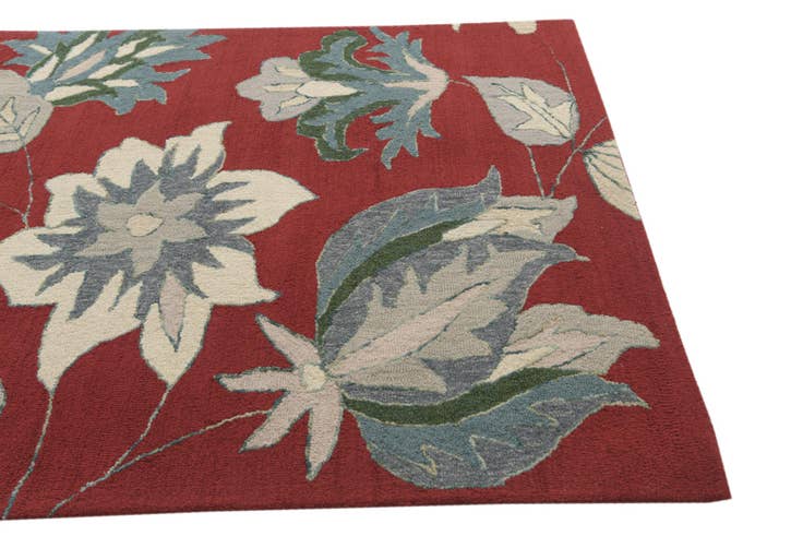 Detail image of 5' 1 x 8' Agra Wool Rug