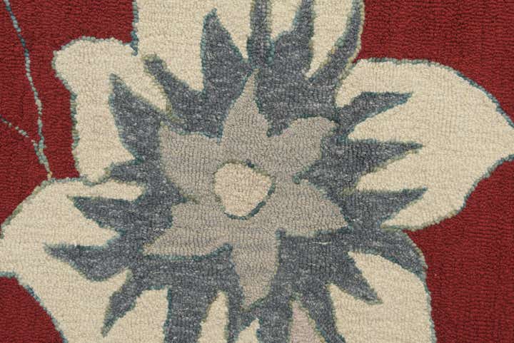 5' 1 x 8' Agra Wool Rug