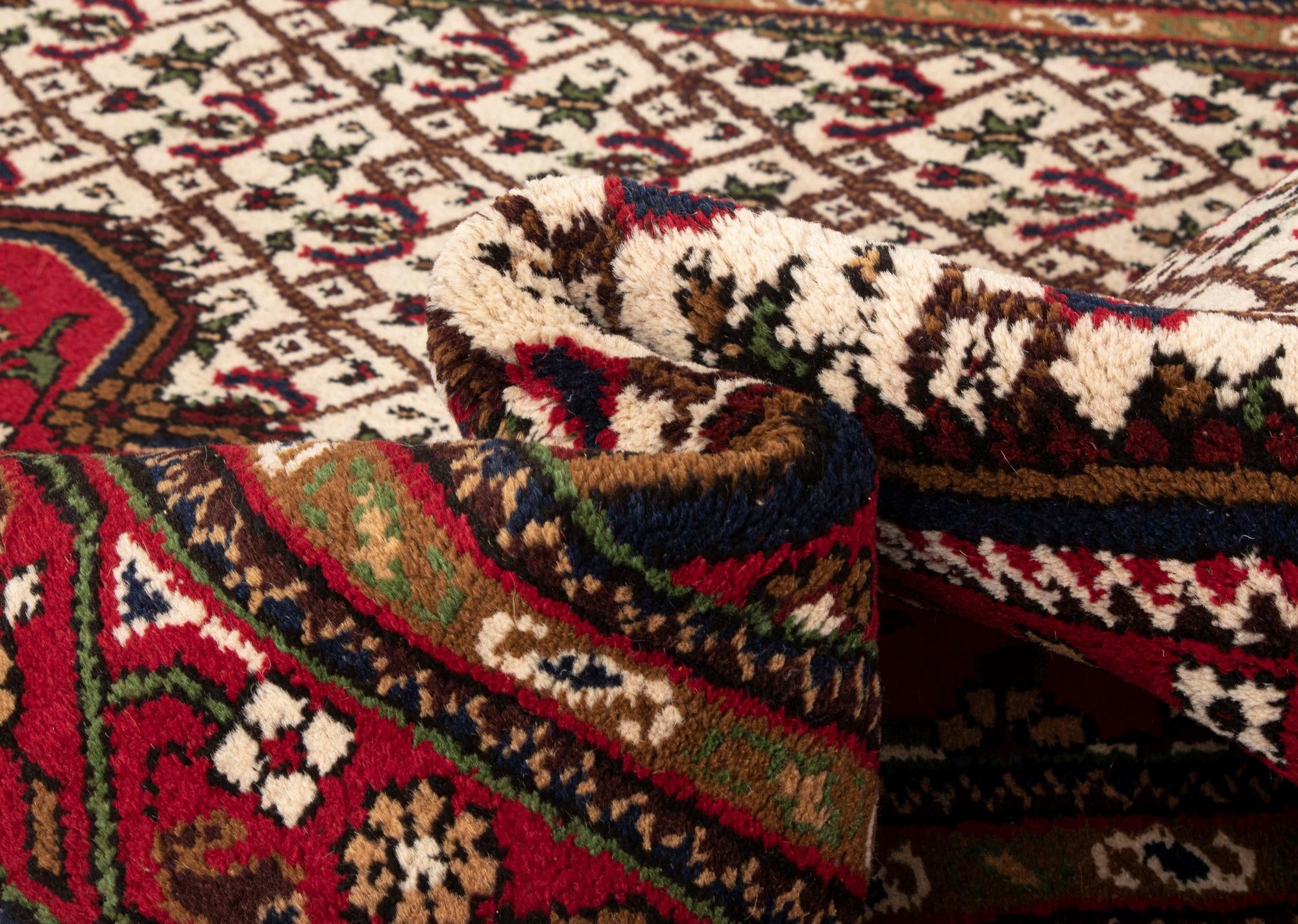 6' 6 x 9' 9 Allahabad Wool Rug