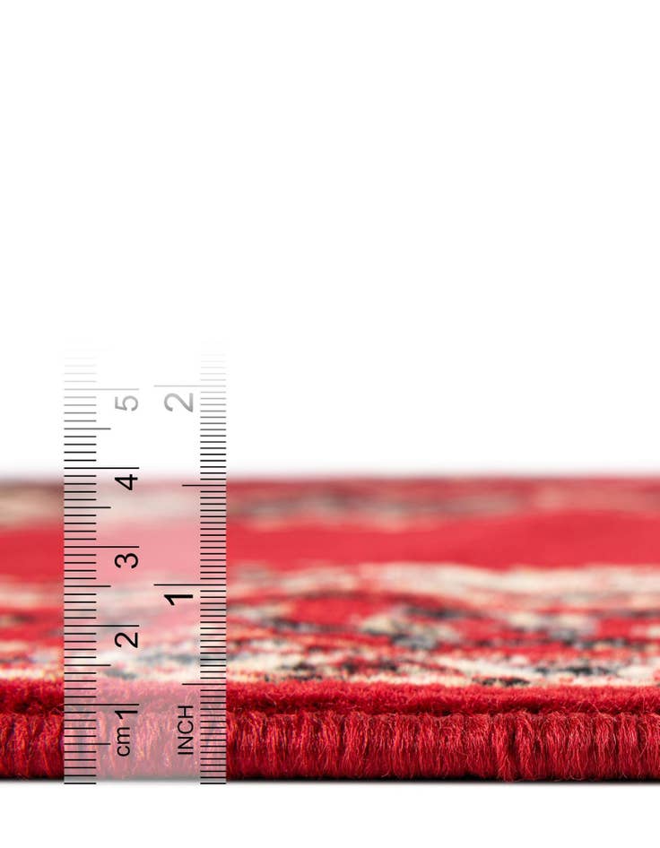 Detail image of 5' 3 x 8' Amaya Rug