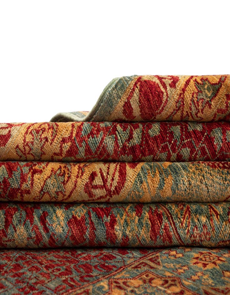 Detail image of 11' 10 x 15' 8 Amina Wool Rug