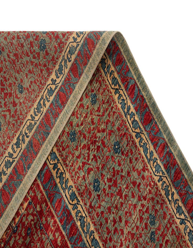 Detail image of 12' 2 x 17' 5 Amina Wool Rug