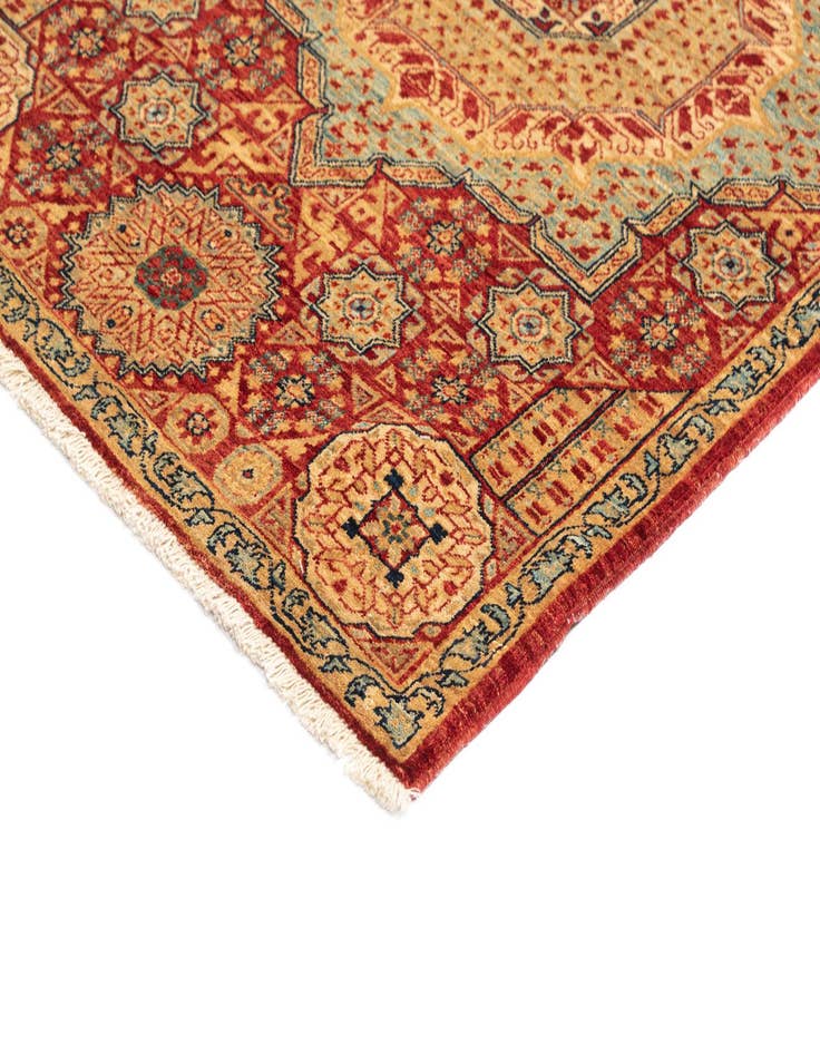 Detail image of 2' 9 x 4' 1 Amina Wool Rug