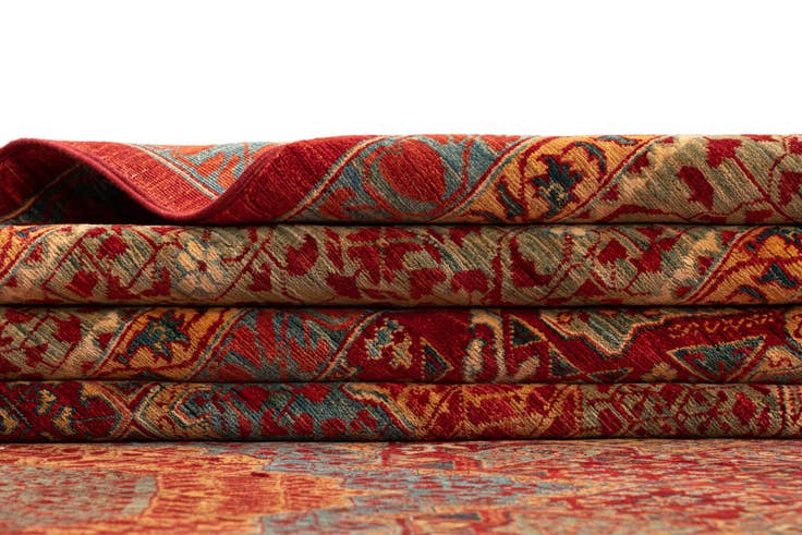 Detail image of 11' 11 x 16' 1 Amina Wool Rug