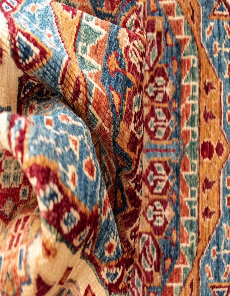 Detail image of 5' 7 x 8' 4 Amina Wool Rug