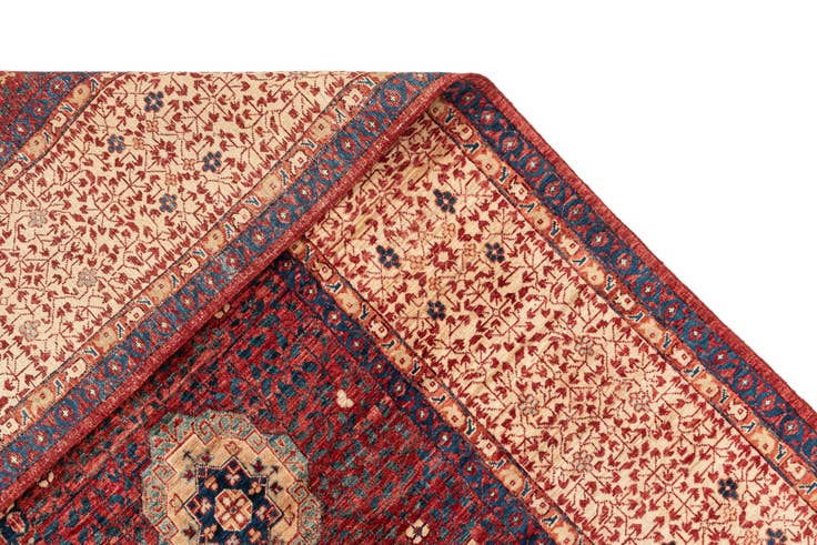 Detail image of 9' 8 x 13' 11 Hand Knotted Amina Rug