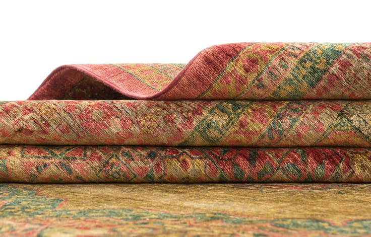 Detail image of 8' 1 x 11' 3 Hand Knotted Amina Rug