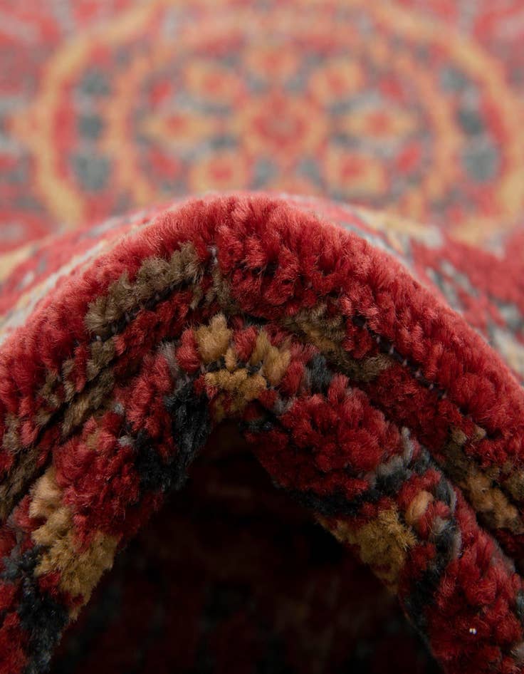 Detail image of 6' x 9' Amina Rug