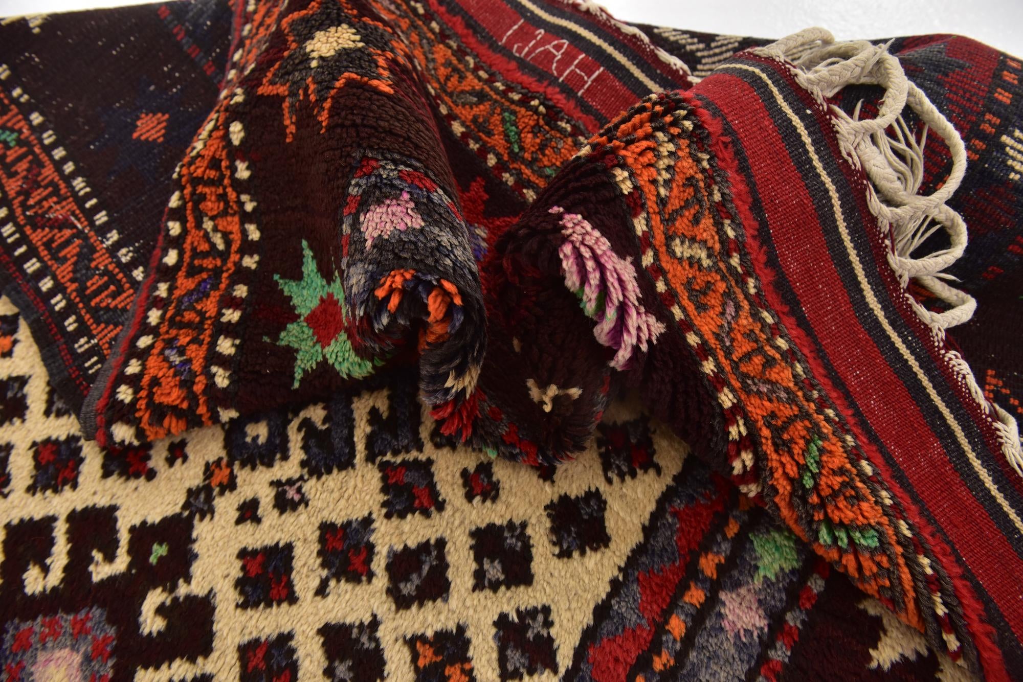 3' 9 x 6' 2 Hand Knotted Anatolian Wool Rug