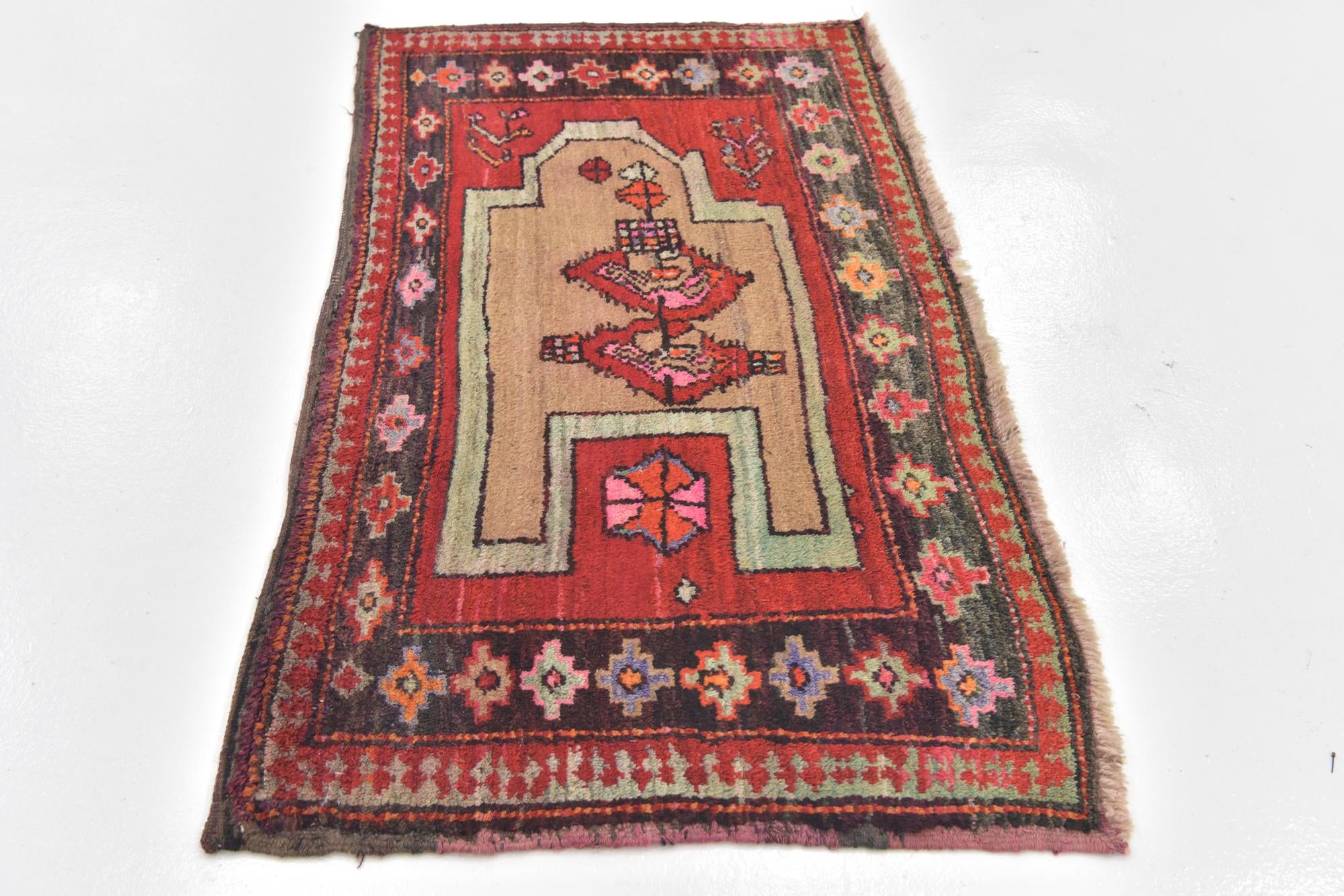 2' 10 x 5' 6 Hand Knotted Anatolian Wool Rug
