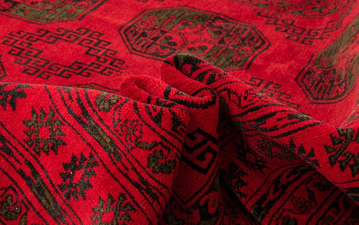 Detail image of 6' 6 x 9' 9 Andkoi Wool Rug