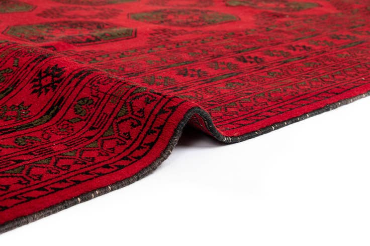 Detail image of 6' 6 x 9' 9 Andkoi Wool Rug