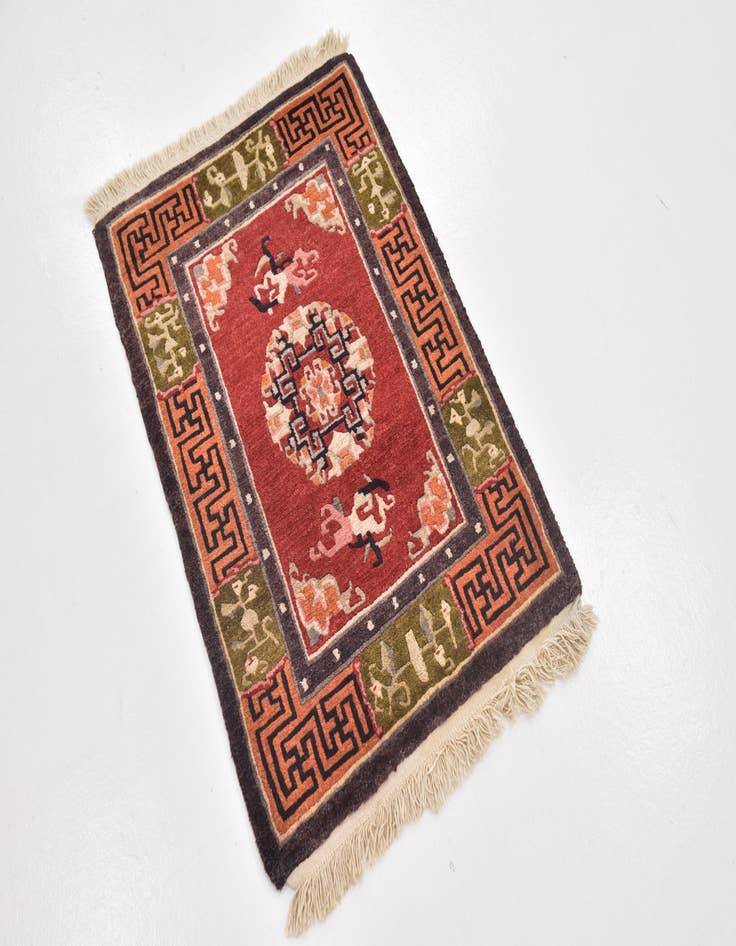 Detail image of 2' x 2' 9 Hand Knotted Antique Finish Wool Rug