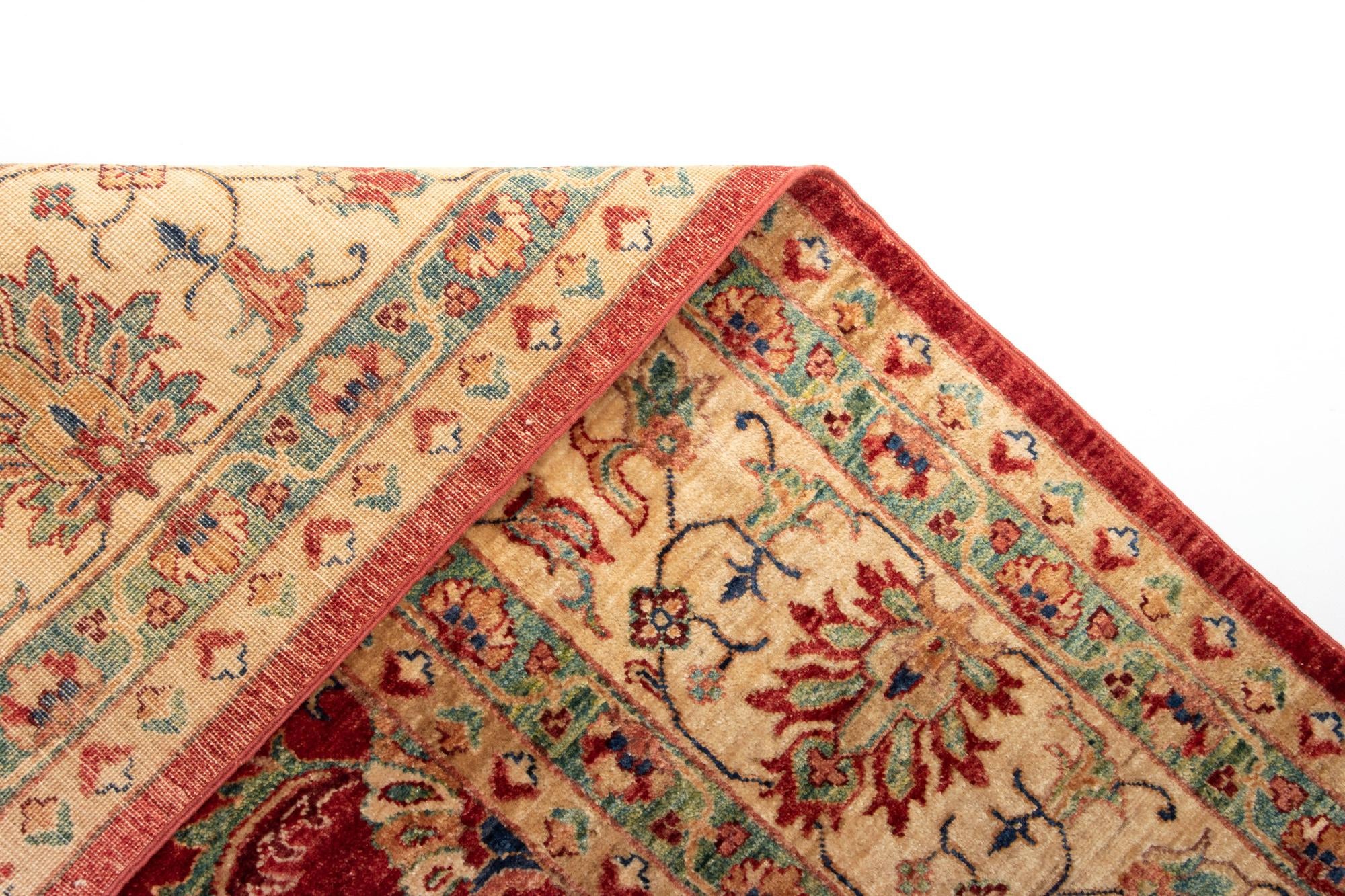 8' x 9' 10 Ariana Fine Wool Rug