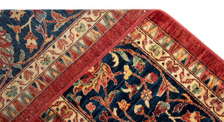 Detail image of 270cm x 360cm Ariana Fine Wool Rug