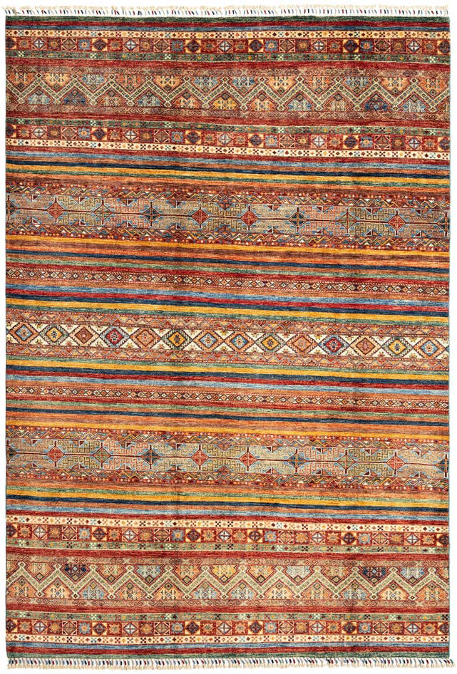 Detail image of 6' 10 x 9' 9 Ariana Rug