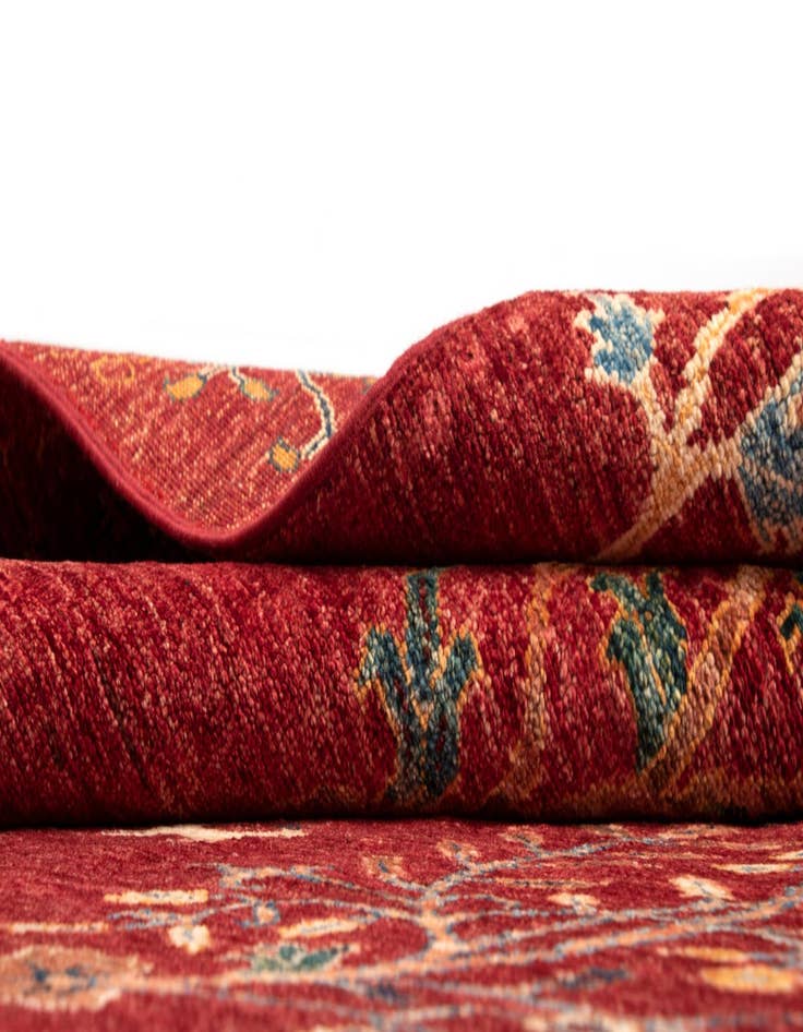 Detail image of 4' 11 x 6' 7 Ariana Wool Rug