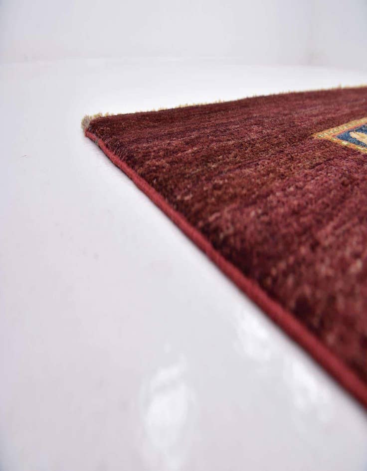 Detail image of 5' 9 x 8' 2 Ariana Rug