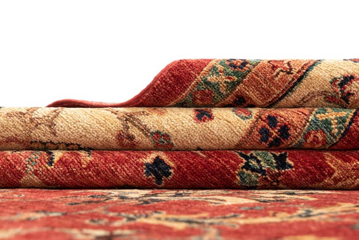 Detail image of 6' 9 x 9' 9 Ariana Ziegler Wool Rug