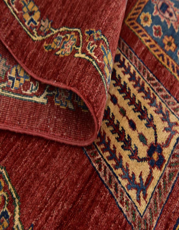 Detail image of 4' 10 x 6' 9  Hand Knotted Ariana Ziegler Rug