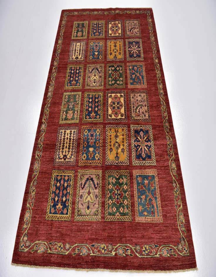 Detail image of 4' 10 x 6' 9  Hand Knotted Ariana Ziegler Rug