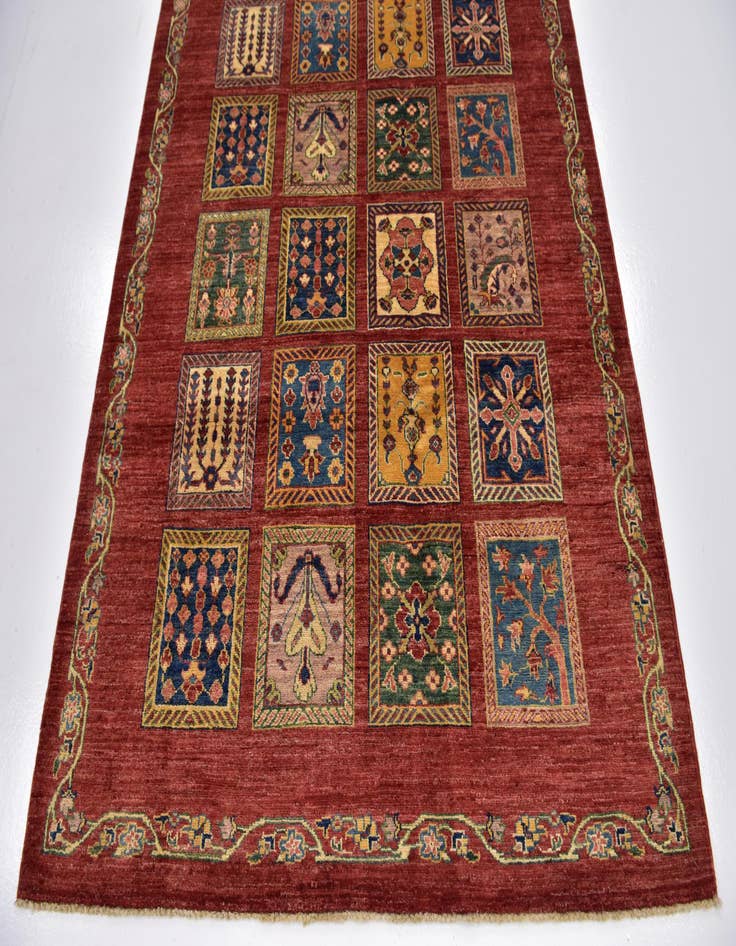 Detail image of 4' 10 x 6' 9  Hand Knotted Ariana Ziegler Rug