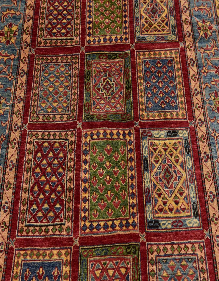 Detail image of 4' 9 x 6' 8 Hand Knotted Ariana Ziegler Rug