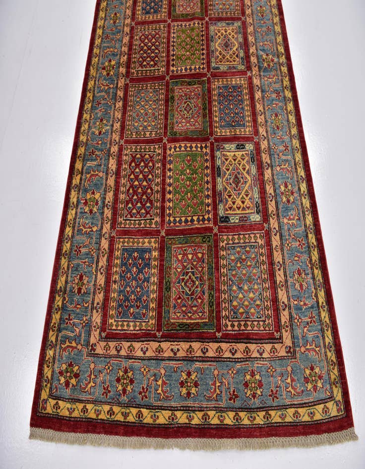 Detail image of 4' 9 x 6' 8 Hand Knotted Ariana Ziegler Rug