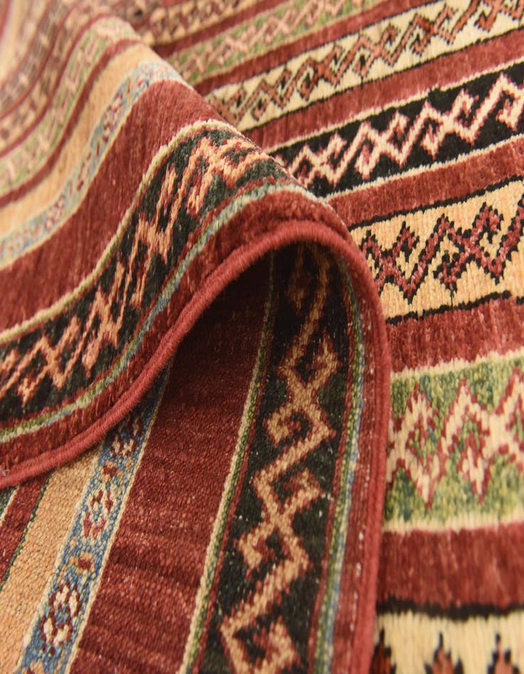 Detail image of 5' 7 x 7' 8  Hand Knotted Ariana Ziegler Rug