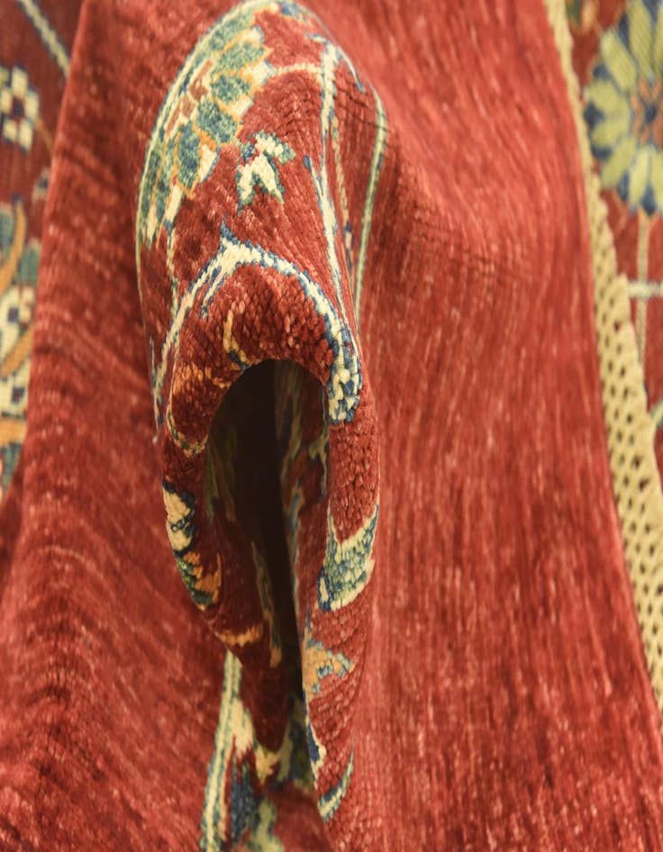 Detail image of 5' 9 x 7' 8  Hand Knotted Ariana Ziegler Rug