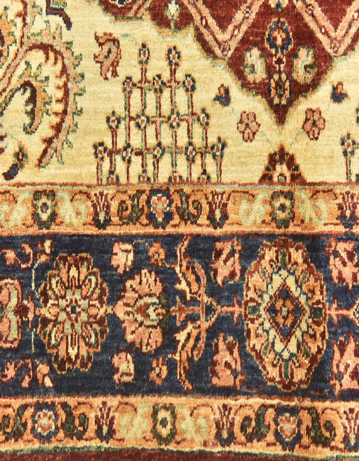 Detail image of 5' 8 x 7' 9  Hand Knotted Ariana Ziegler Rug