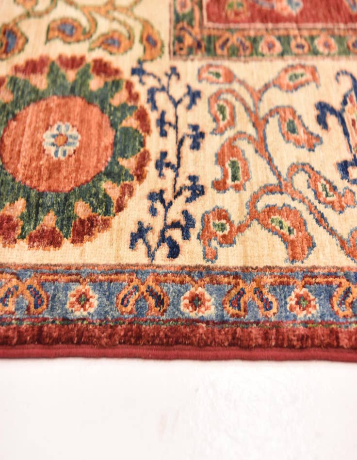 Detail image of 5' 1 x 6' 8  Hand Knotted Ariana Ziegler Rug