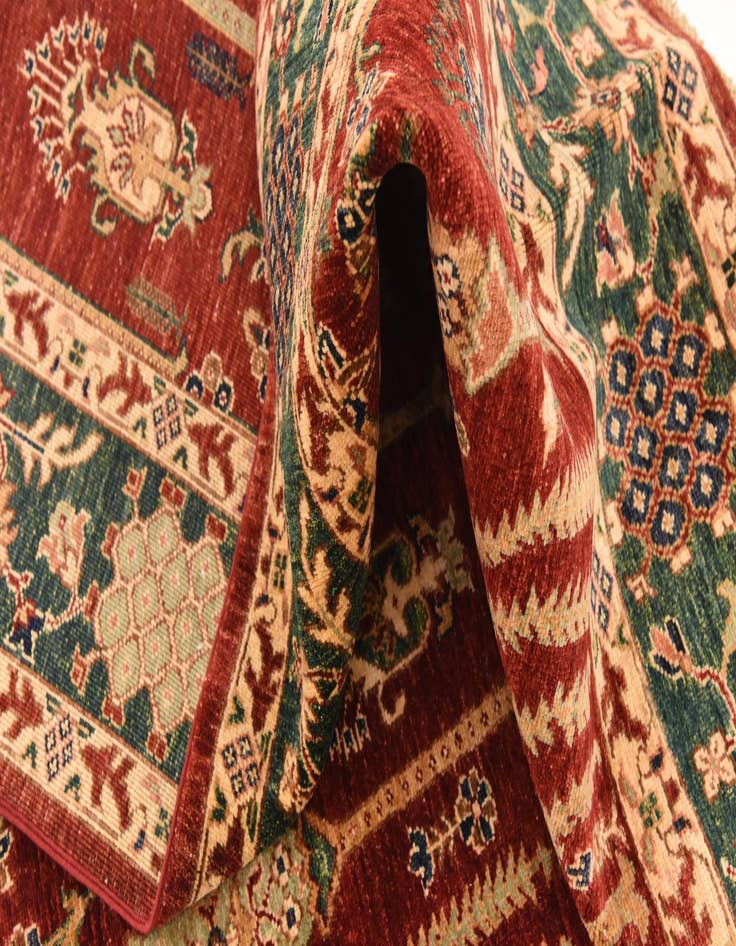 Detail image of 6' 7 x 9' 10  Hand Knotted Ariana Ziegler Rug