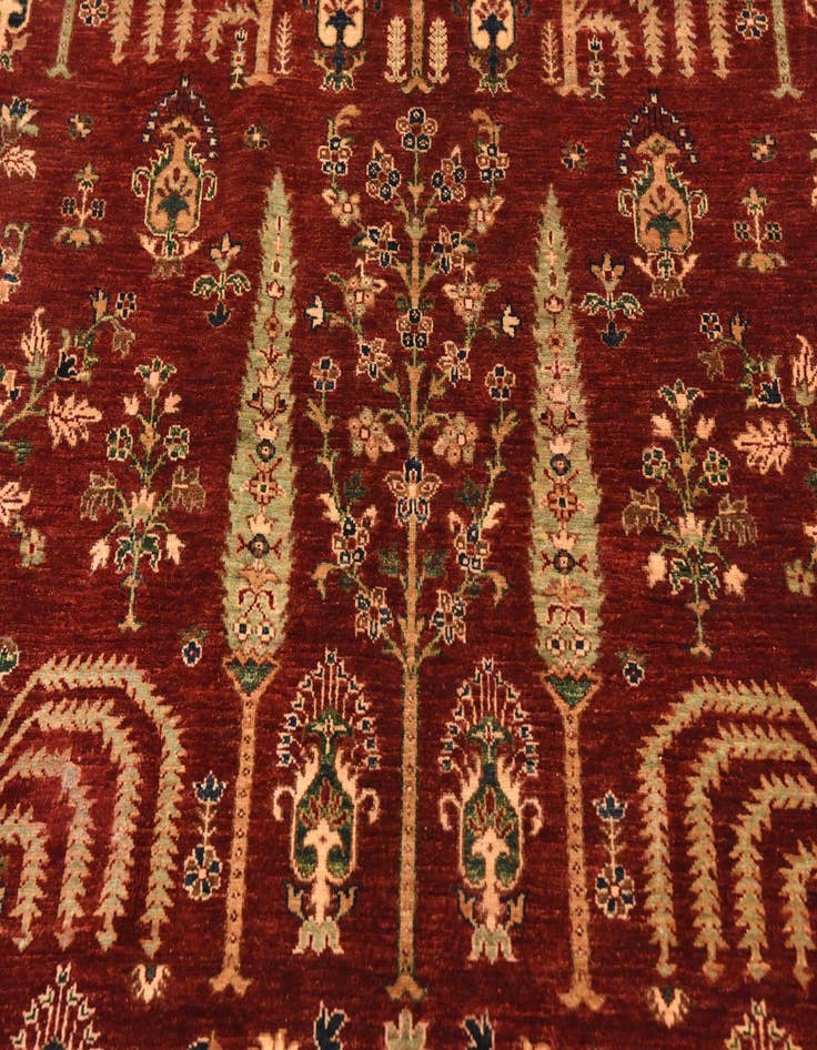 Detail image of 6' 7 x 9' 10  Hand Knotted Ariana Ziegler Rug