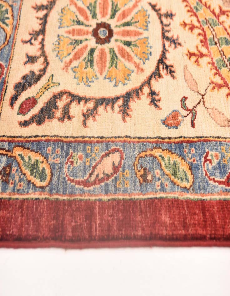 Detail image of 6' 11 x 9' 5  Hand Knotted Ariana Ziegler Rug