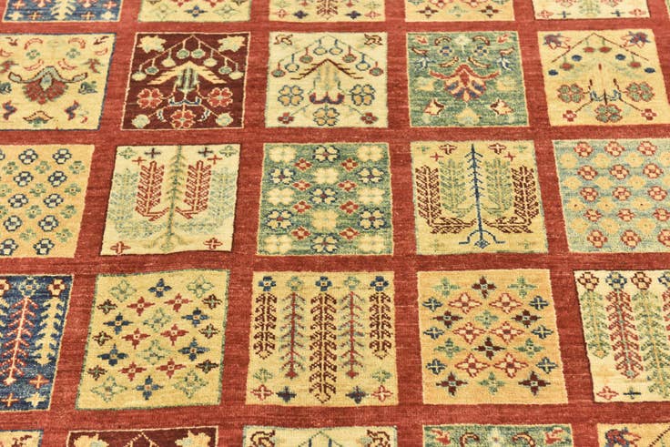 Detail image of 5' 8 x 7' 10 Hand Knotted Ariana Ziegler Rug