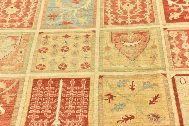 Detail image of 6' 10 x 9' 10 Hand Knotted Ariana Ziegler Rug