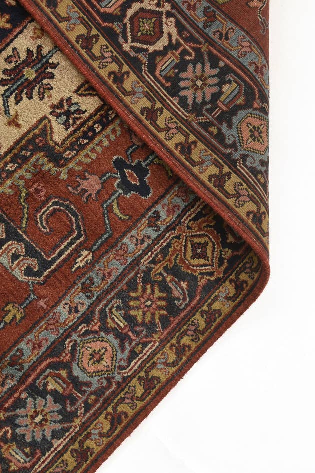 Detail image of 6' 6 x 9' 8 Azeri Sherabian Rug