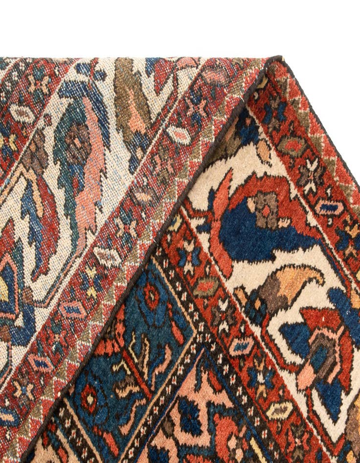 Detail image of 6' 9 x 10' 1 Bachtiar Wool Rug