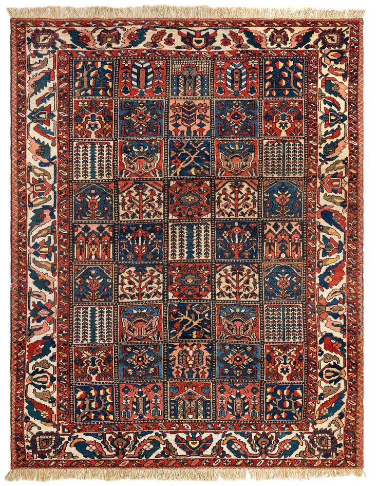 Detail image of 6' 9 x 10' 1 Bachtiar Wool Rug