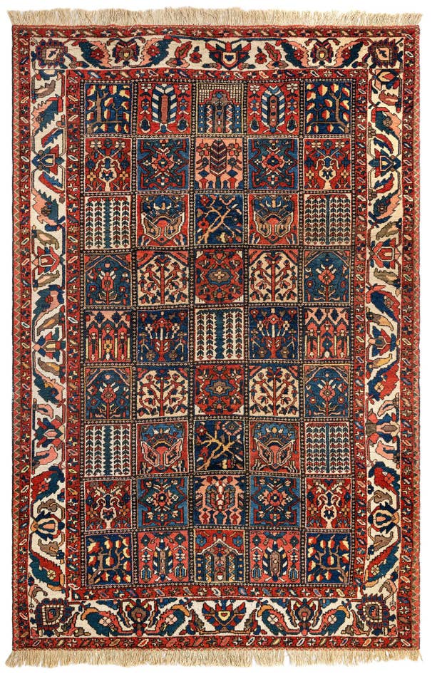 Detail image of 6' 9 x 10' 1 Bachtiar Wool Rug