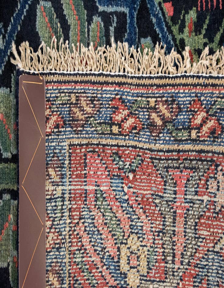 Detail image of 4' 2 x 6' 7  Hand Knotted Bachtiar Persian Wool Rug