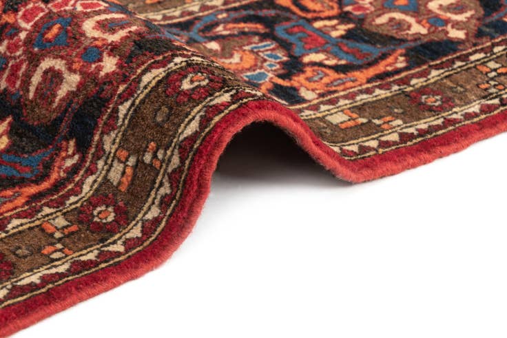 Detail image of 4' 11 x 7' 3 Bachtiar Rug