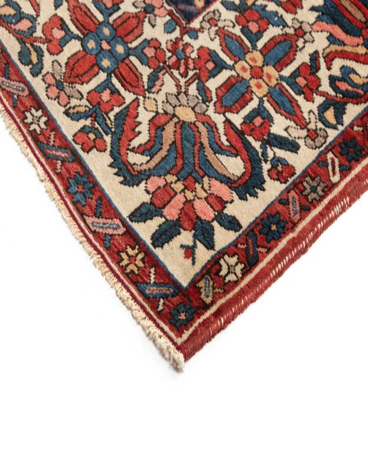 Detail image of 11' x 15' 1 Bachtiar Rug