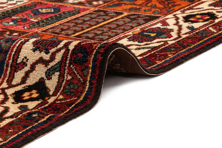 5' 3 x 10' 5 Bachtiar Rug
