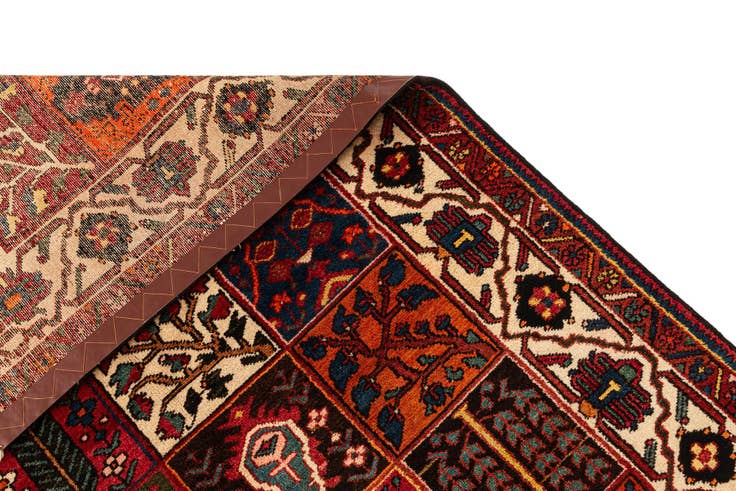 Detail image of 5' 3 x 10' 5 Bachtiar Rug