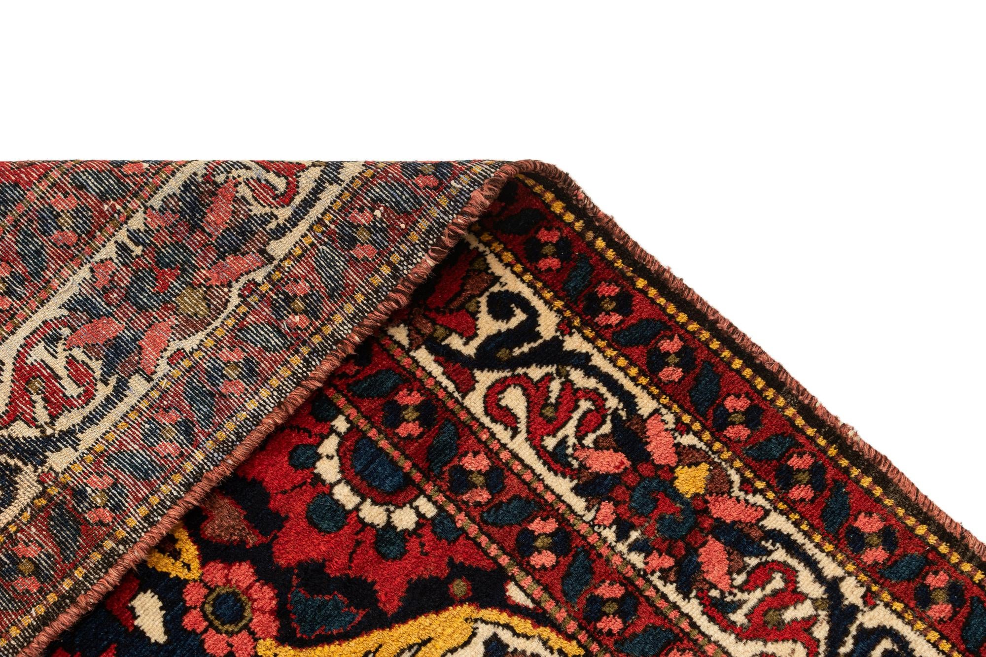 4' 9 x 6' 9 Bachtiar Rug