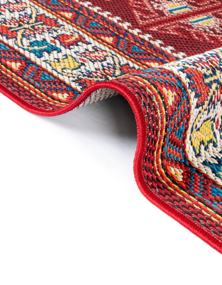 Detail image of 9' x 12' Easy-Clean Baja Indoor / Outdoor Rug