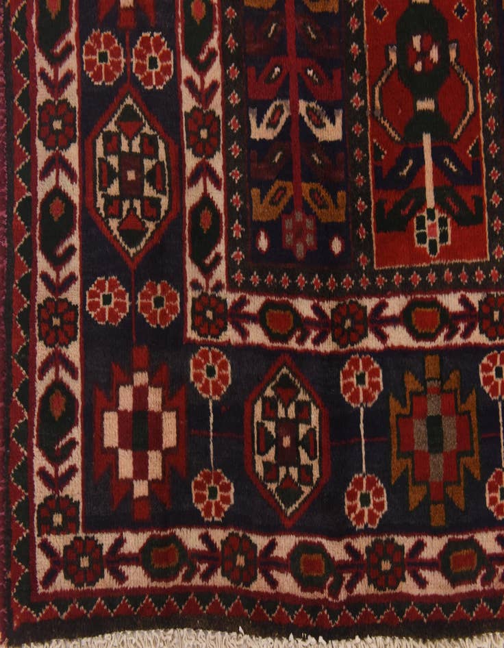 Detail image of 5' 11 x 10'  Hand Knotted Bakhtiar Persian Wool Rug