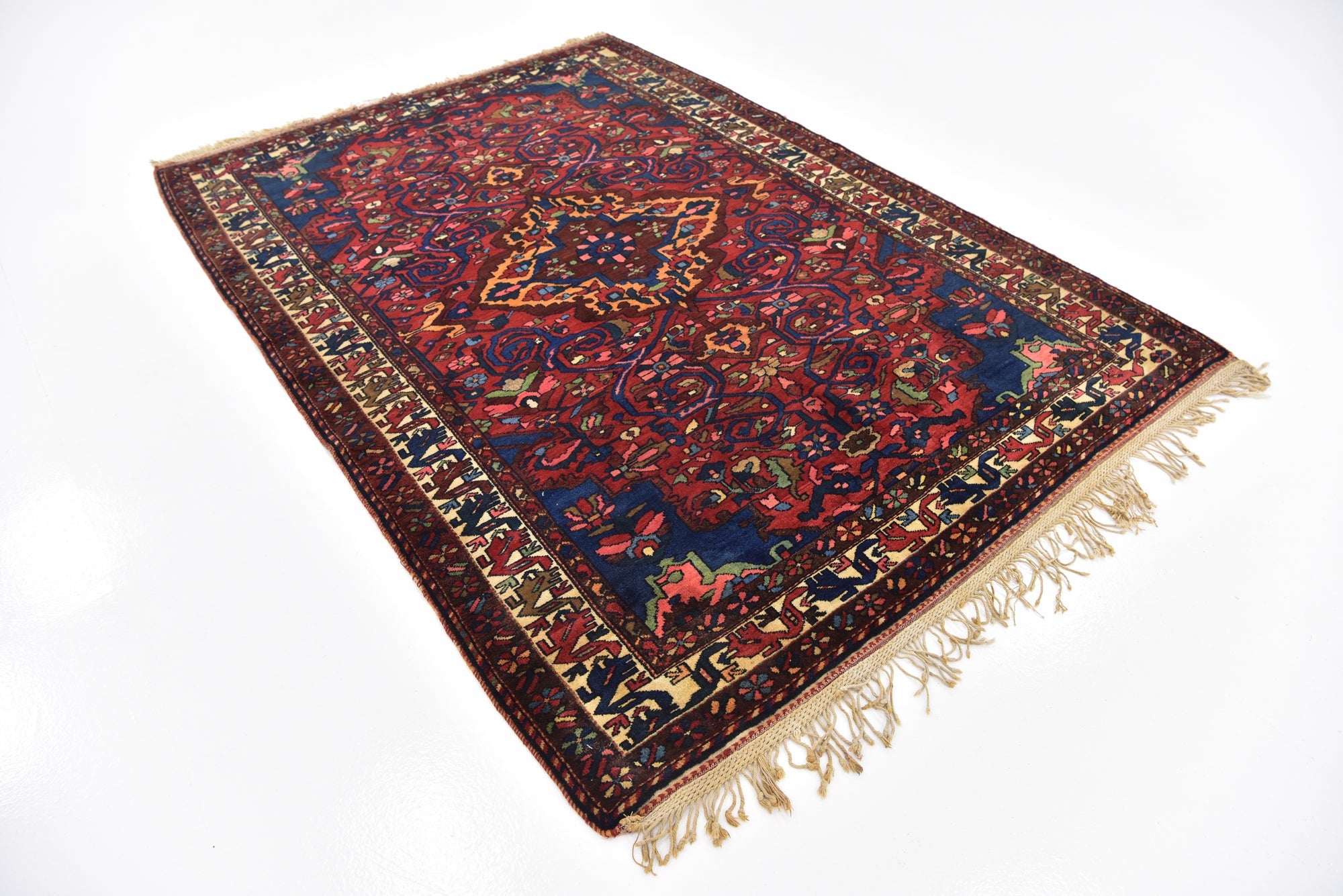 Detail image 2 of 13: 5' x 7' 4 Hand Knotted Bakhtiar Persian Wool Rug